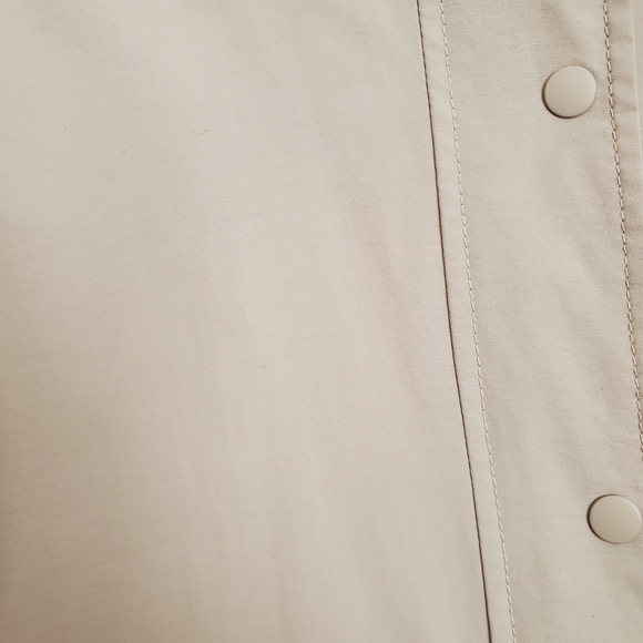 Water Resistant Jacket Size Large - Picture 6 of 8